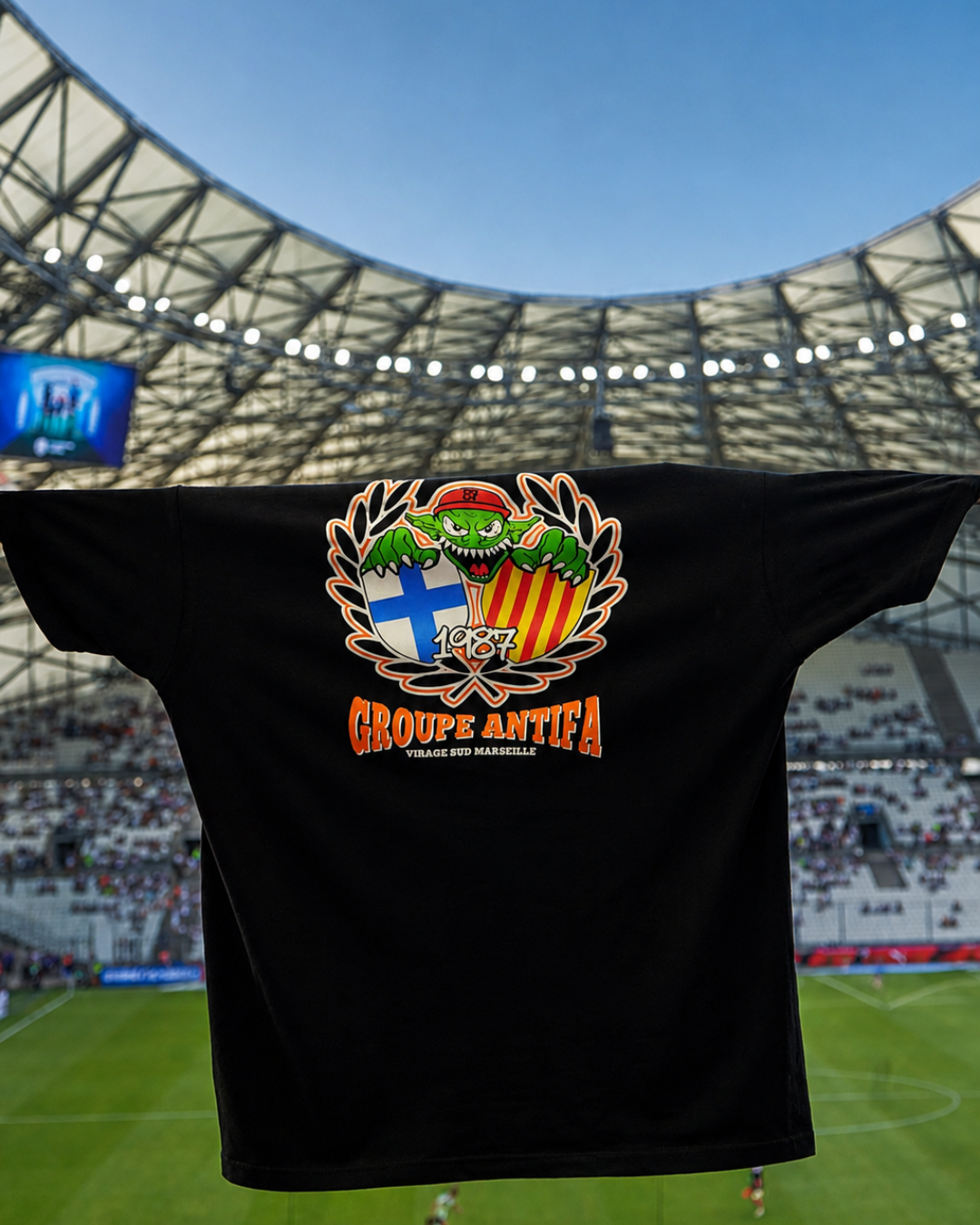 T-SHIRT Noir Virage sud - Groupe Antifa 26/27